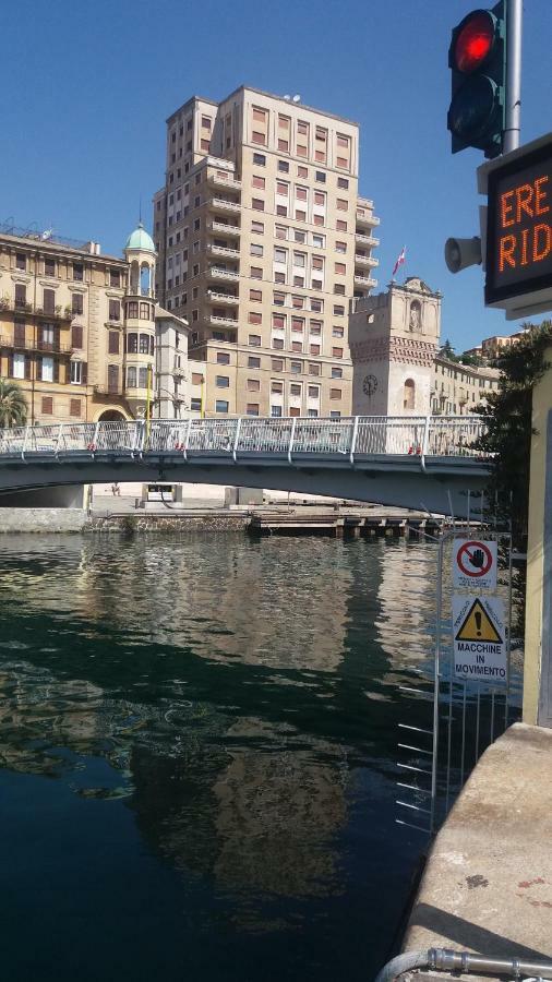 شقة سافونا  في Bilocale Nell'Antica Darsena المظهر الخارجي الصورة